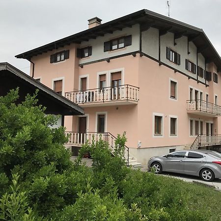 Palazzina Rosa Lejlighed Spormaggiore Eksteriør billede