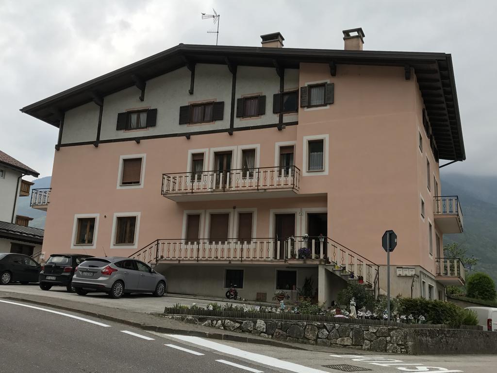 Palazzina Rosa Lejlighed Spormaggiore Eksteriør billede